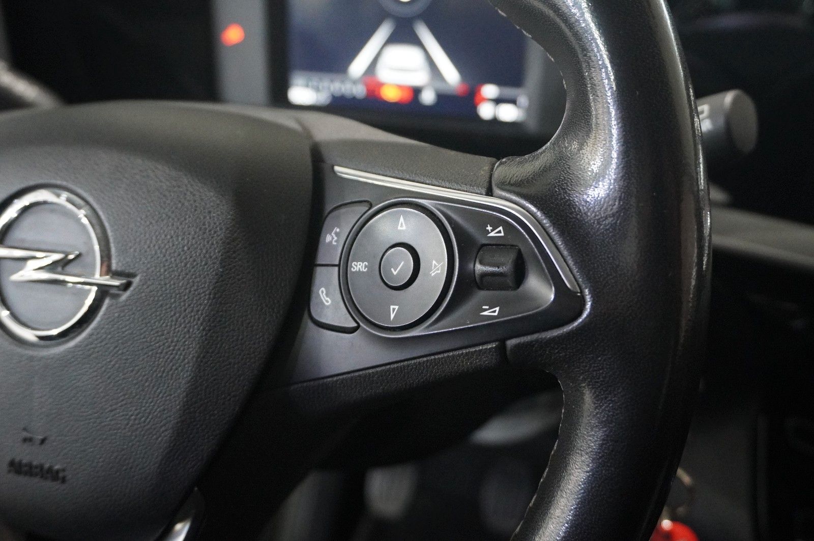 Fahrzeugabbildung Opel Mokka 1.2T ELEGANCE NAVI/LED/KAMERA/SPORT/DAB+