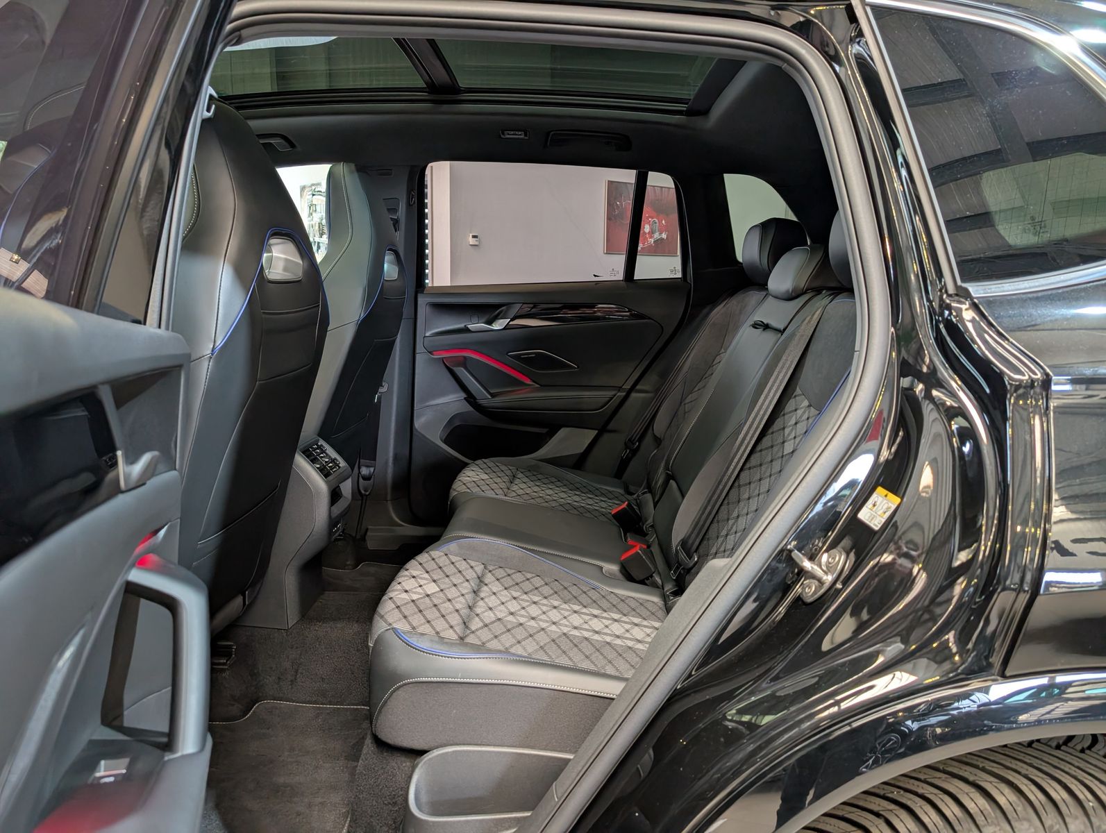 Immagine del veicolo Volkswagen Tiguan 2.0TDI R-Line 4M Pano H/K AHK Matrix 20"