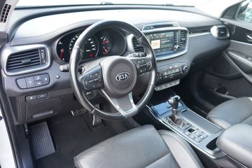 KIA Sorento - 10