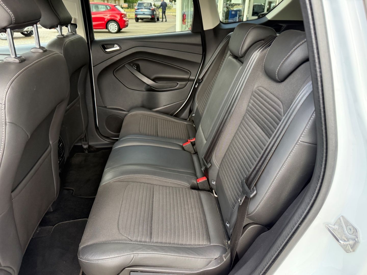 FORD Kuga Titanium 1.5 EcoBoost - Image 20
