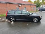 Volvo V70 Kombi Summum 2.4 D5 - schwarze Volvo V70
