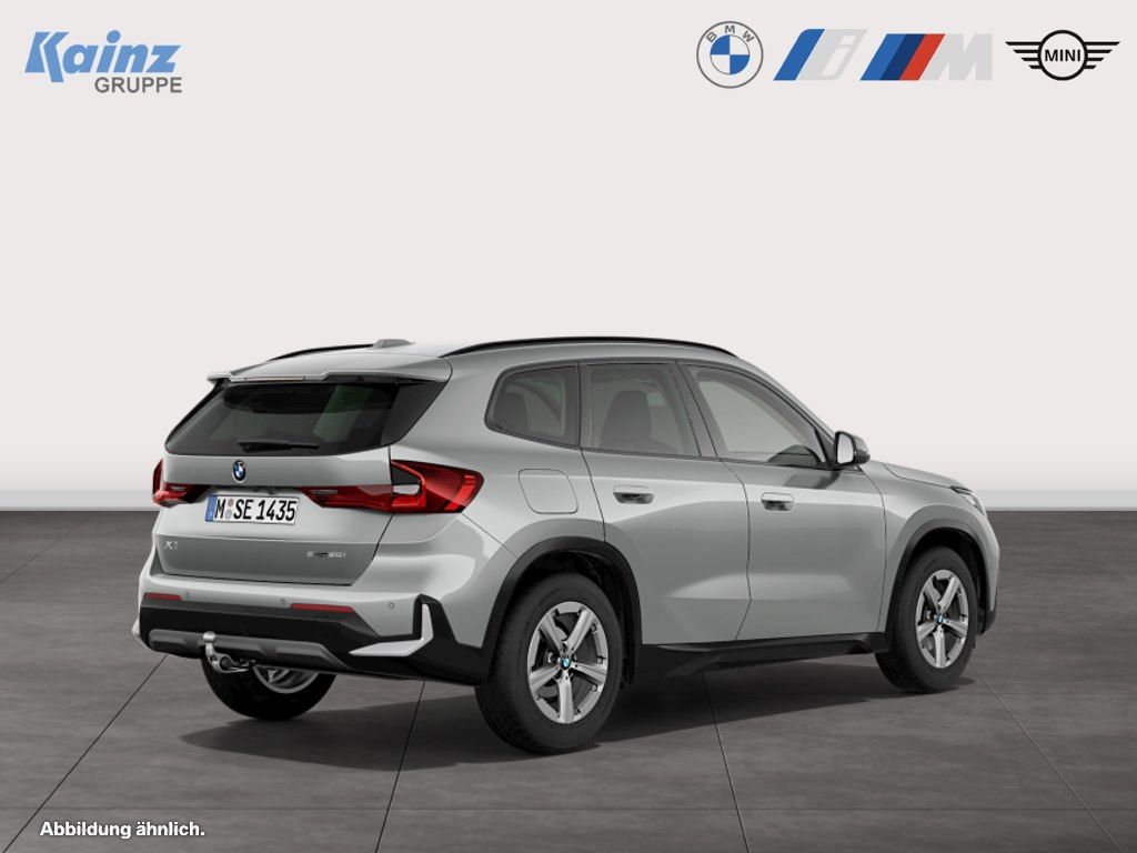 BMW X1 sDrive20i foto 2