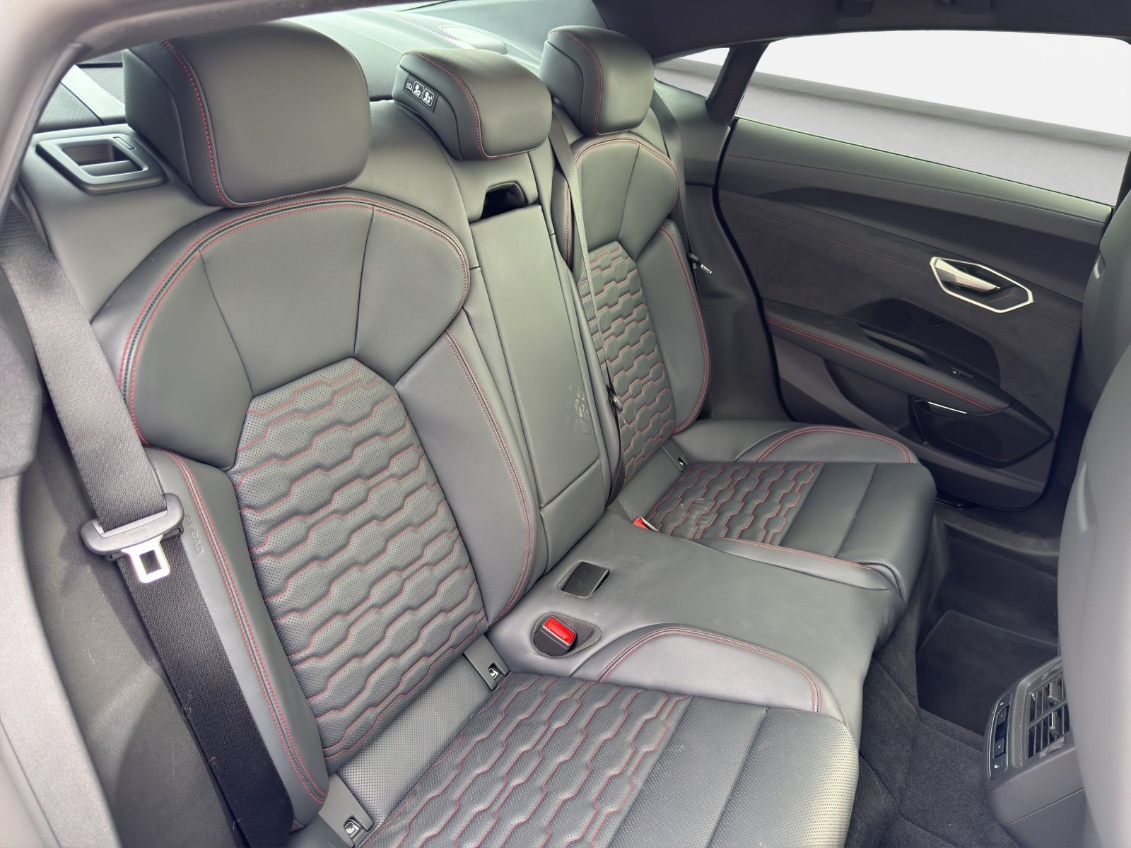 Audi e-tron GT - Bild 17