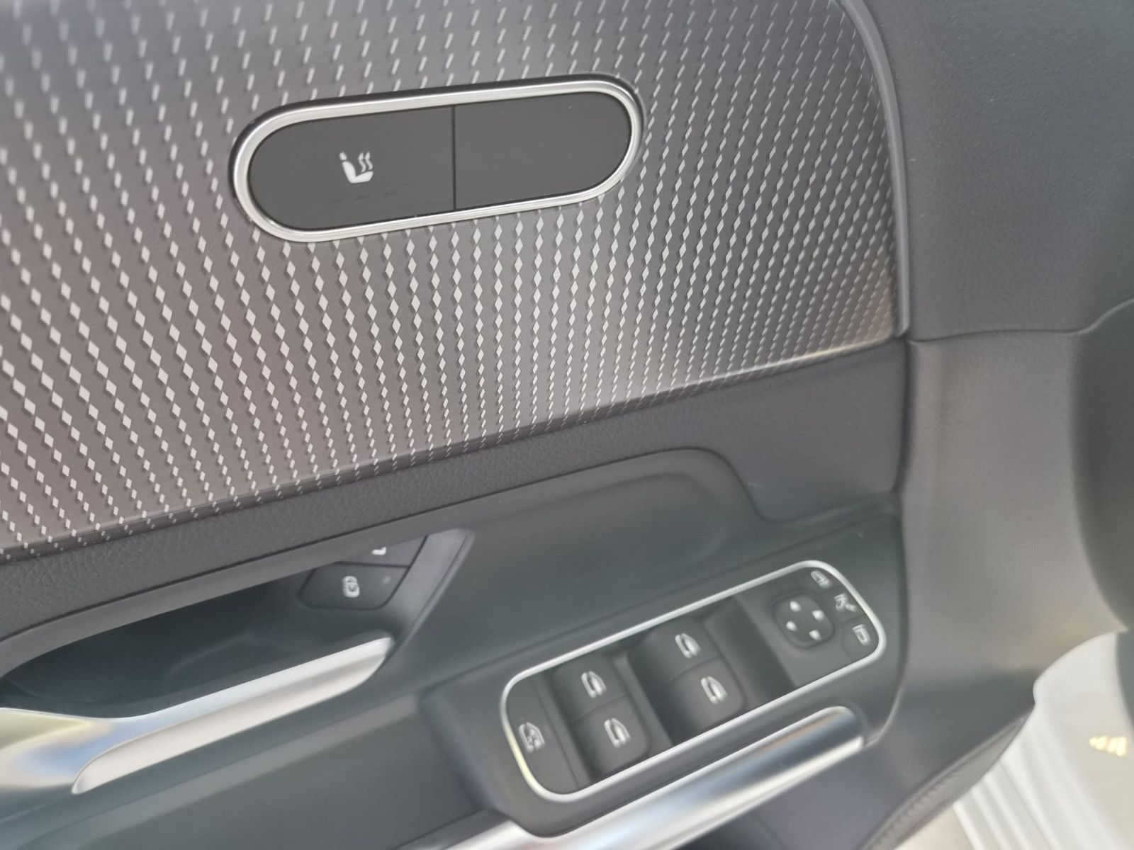 Fahrzeugabbildung Mercedes-Benz B 200d /Automatik/LED/Kamera/NAVI/GARANTIE