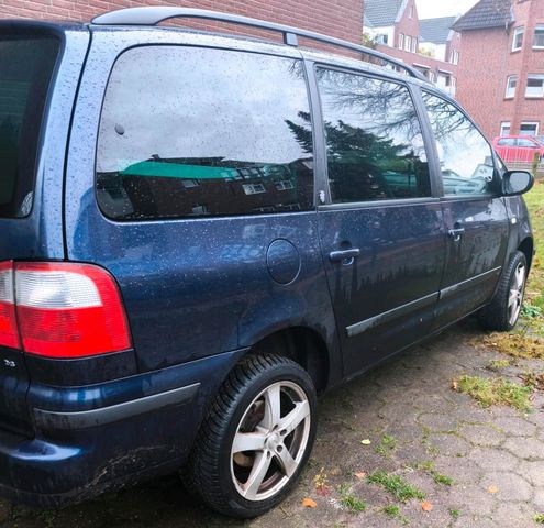 Ford Galaxy Ghia 2,3