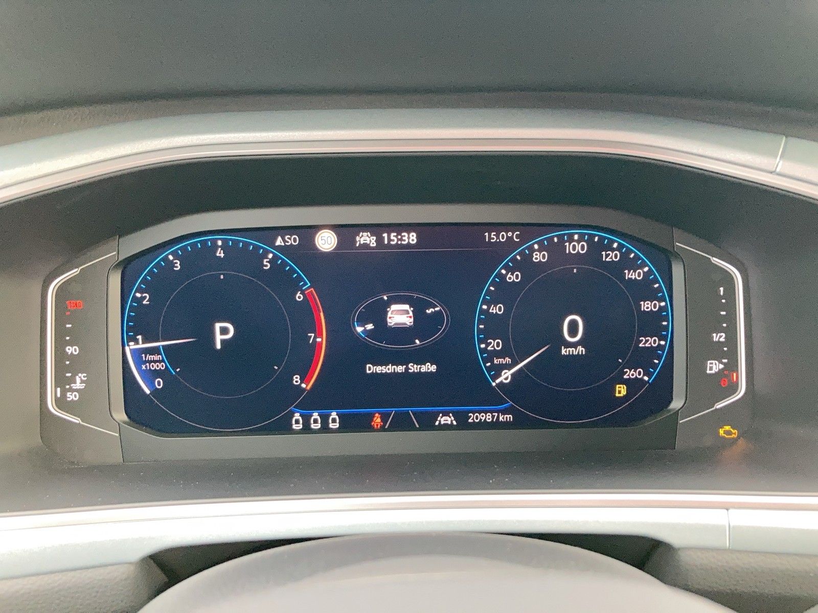 Fahrzeugabbildung Volkswagen T-Roc TSI Goal DSG LEDplus Navi AID ACC SHZ Park