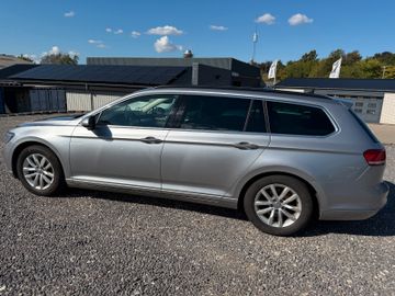 Volkswagen Passat Variant - 9