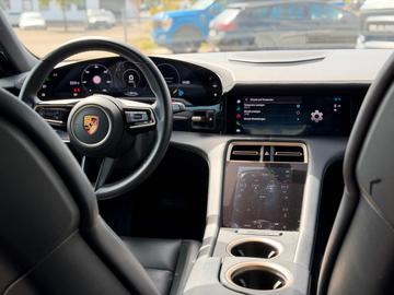 2020 Porsche TAYCAN — миниатюра 16