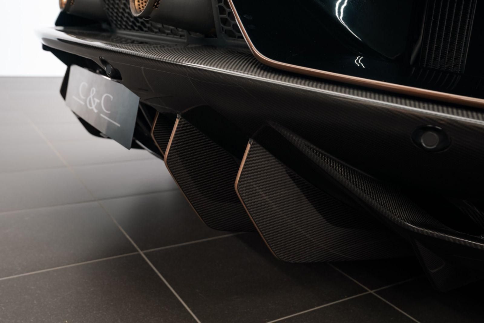 Fahrzeugabbildung Lamborghini Aventador Ultimae/KAMERA/CARBON/GARANTIE 05/27