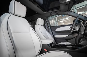Bild 21 Honda e:Ny1 Advance Navi Sitzheizung Rückfahrkamera