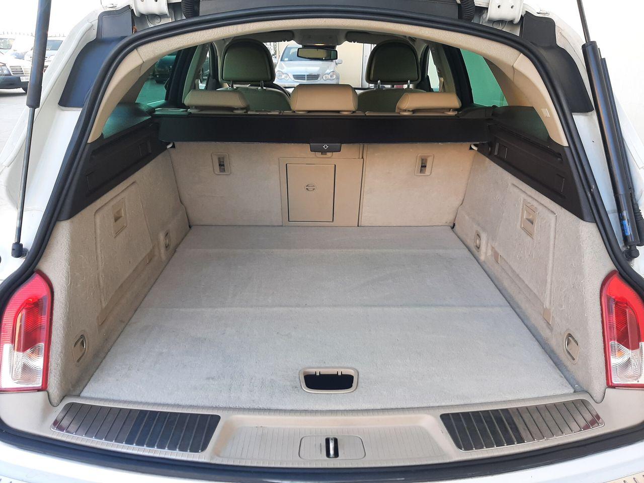 Opel Insignia 2010 — photo 15