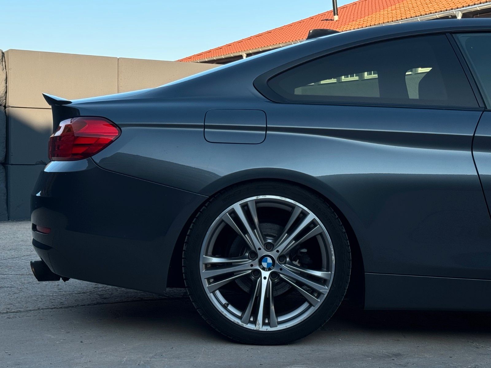 Fahrzeugabbildung BMW 420i Coupé Sport Line Carbon M-Spiegel Bi-Xenon