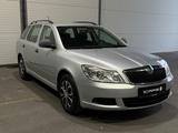 Skoda Octavia 1.4 Kombi *KLM*EFH*BLTO*ANHÄNGERKUPPLUNG - Skoda Octavia aus 2011: Kombi