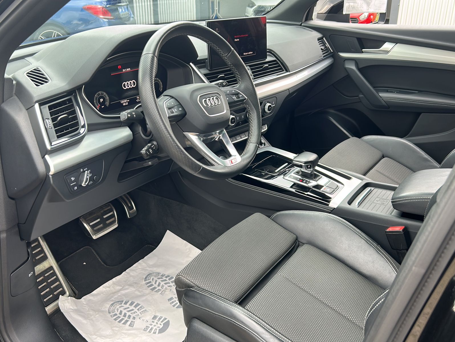 Fahrzeugabbildung Audi Q5 40 TDI quattro S-Line