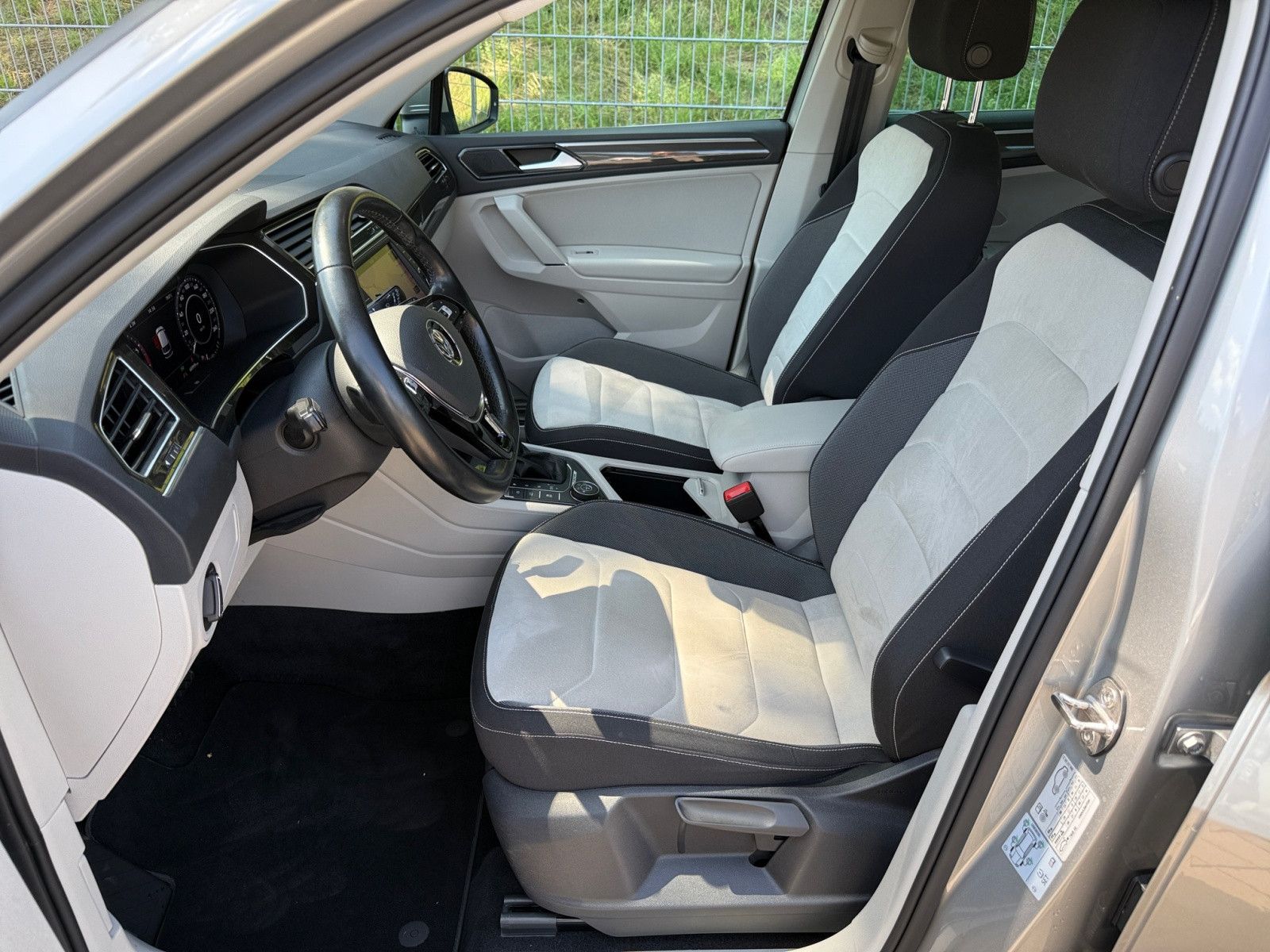Tiguan 2,0 TSI Highline 4x4 Navi LED AHK