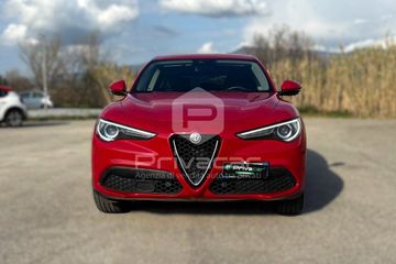 Alfa-Romeo Stelvio - 2