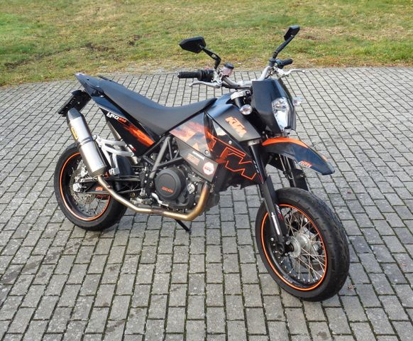 KTM Supermoto 690 LC4, neue Reifen+Inspekt. , ARROW!