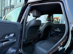 MERCEDES-BENZ B 180/ LENKRADHEIZUNG/ LED/ NAVI/ SPURASSISTENT MERCEDES-BENZ B 180/ LENKRADHEIZUNG/ LED/ NAVI/ SPURASSISTENT