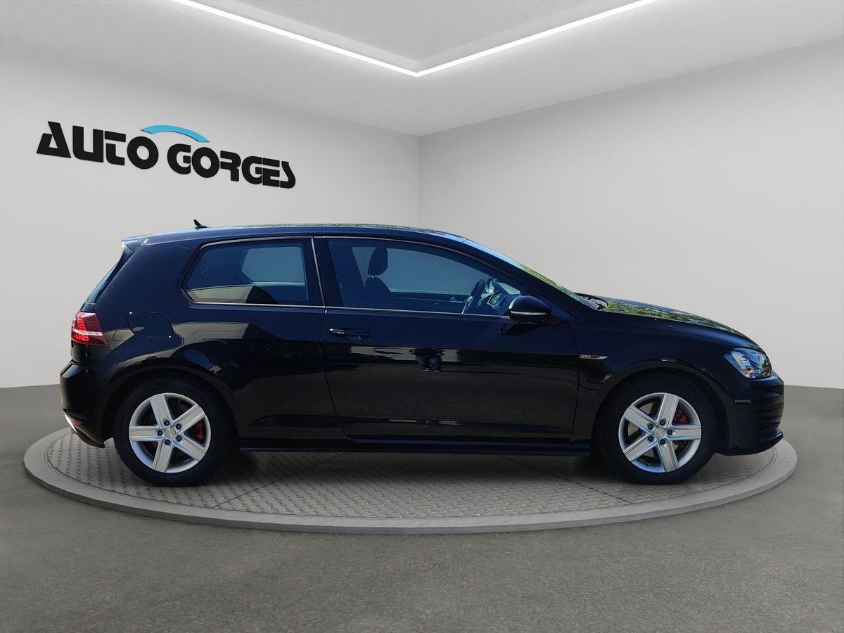 Volkswagen Golf GTI 2.0 TSI DSG +NAVI+XENON+1.HAND+