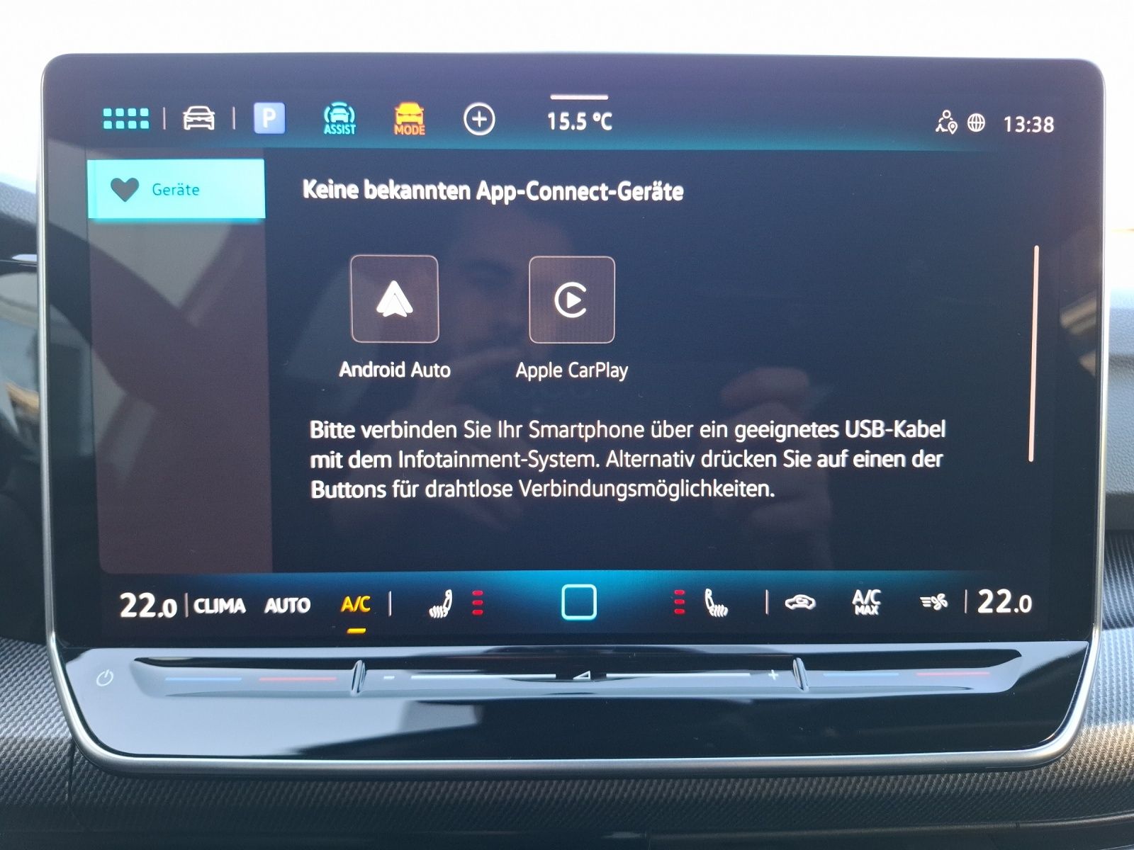 Fahrzeugabbildung Volkswagen Golf VIII Variant eTSI R-Line DSG LEDplus Navi A