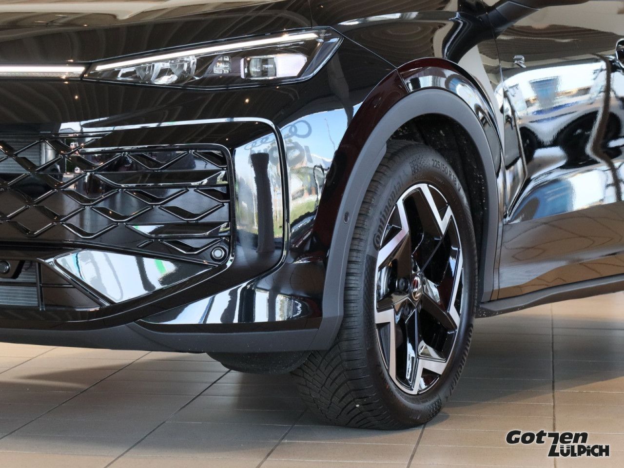 Fahrzeugabbildung Volkswagen T-Roc R-Line 1,5TSI LED-Matrix AHK DSG Navi Easy