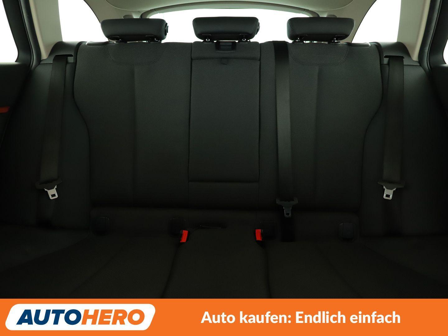 BMW 330i xDrive Sport Line Aut*NAVI*LED*TEMPO*CAM*