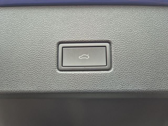 T-Roc 1.5 TSI R-Line *DSG*LED*PANO*SHZ*REAR VIEW