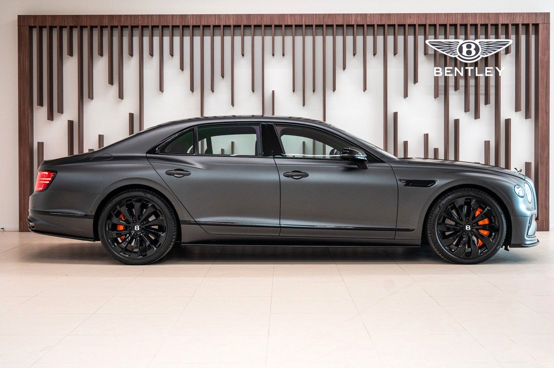 Bentley Flying Spur V8 imagem 3