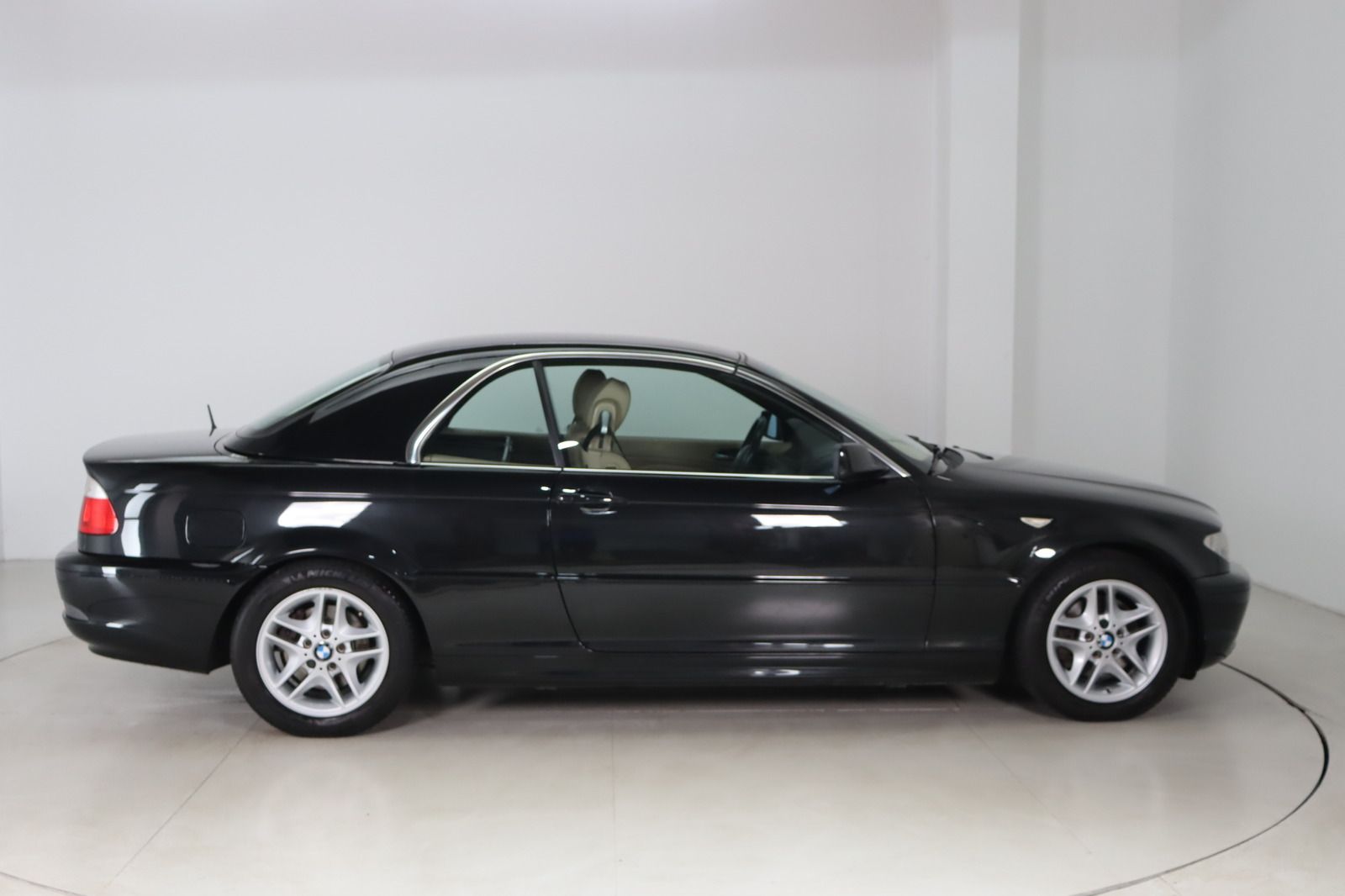 Fahrzeugabbildung BMW 325 Ci * Navi * Xenon * Memory * Leder