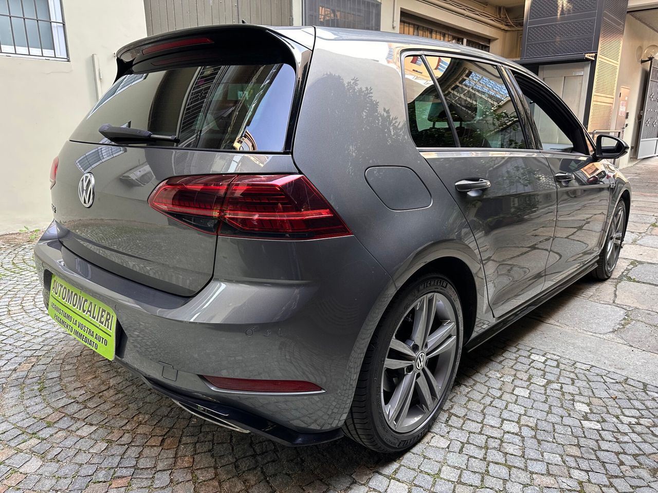 Volkswagen Golf 1.0 TSI * R-LINE * imagem 2