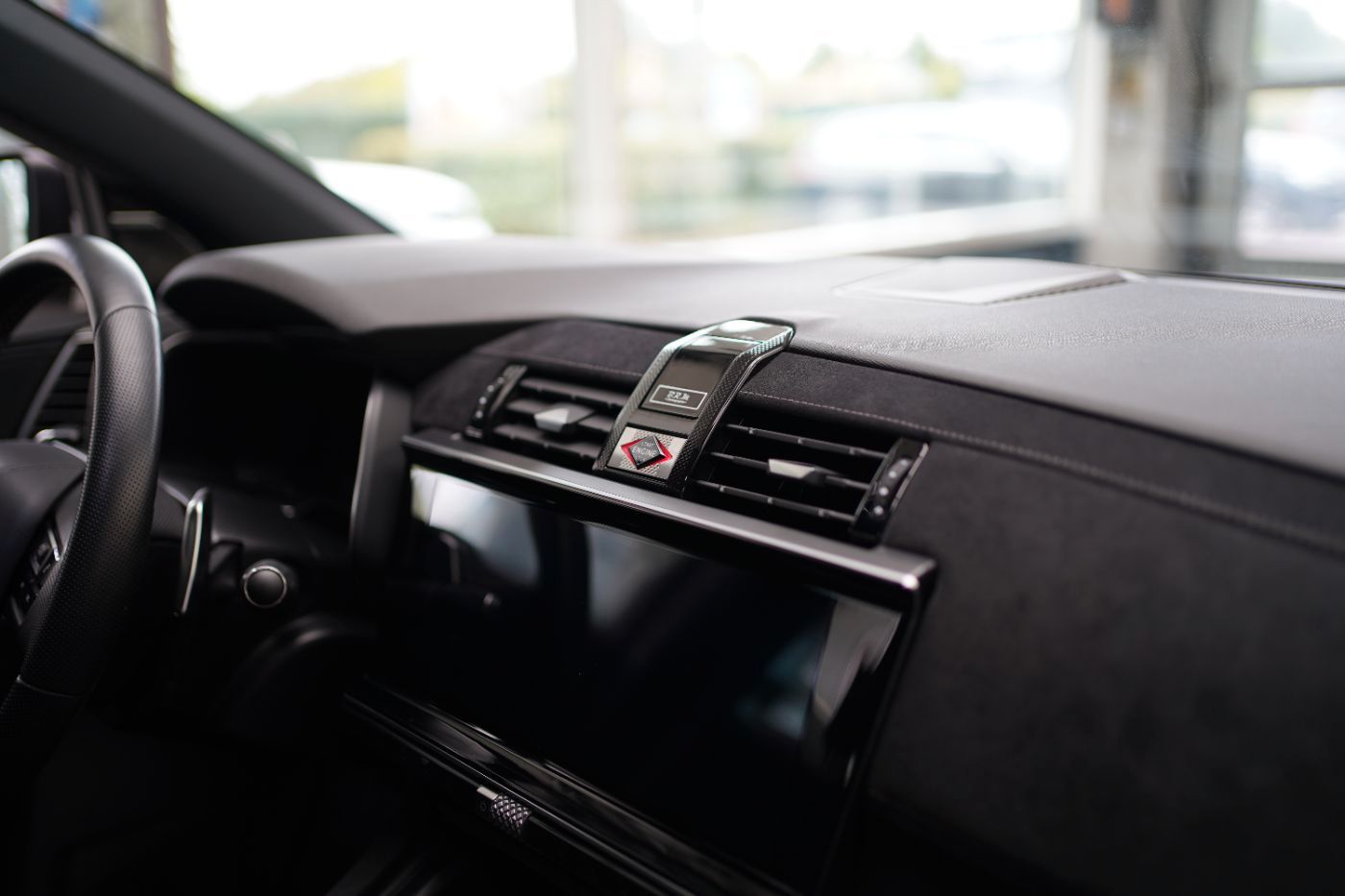 Fahrzeugabbildung DS Automobiles DS7 BlueHDi 130 EAT8 Performance Line+ Focal Nav