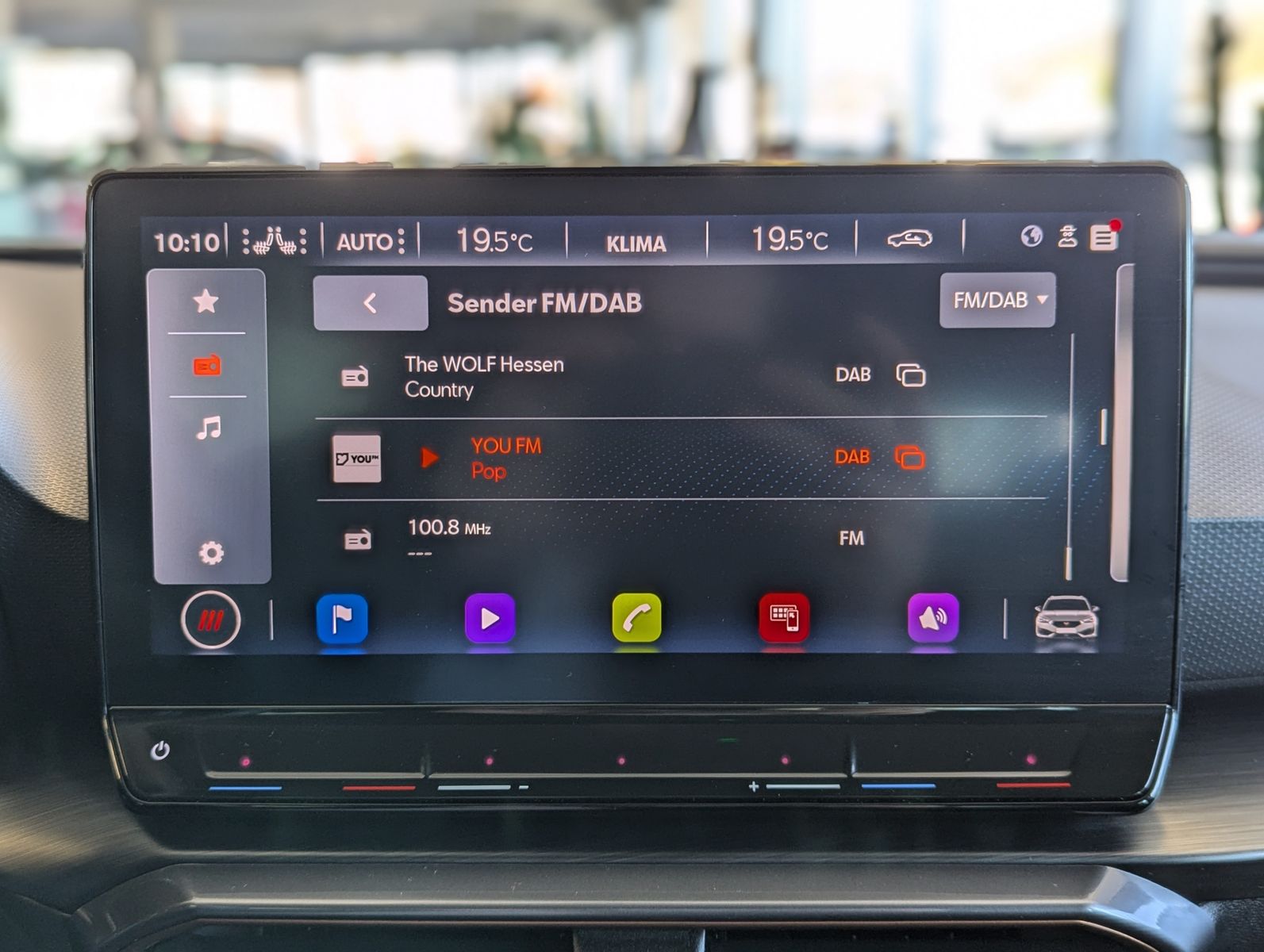 Fahrzeugabbildung CUPRA Leon 1.5eTSI DSG Matrix Cam Vision+ Full Link