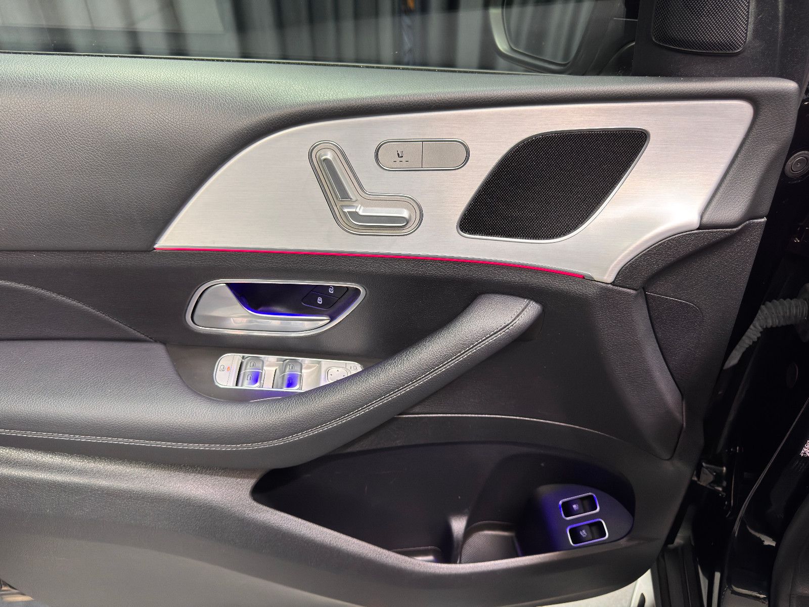 Fahrzeugabbildung Mercedes-Benz GLE 350e 4Matic Coupe *AMG-LINE*22 ZOLL*LUFT*