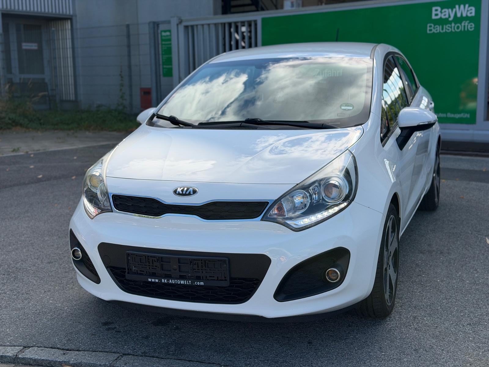 Kia Rio Spirit*NAVI*KLIAMAUTOMATIK*TÜVNEU*