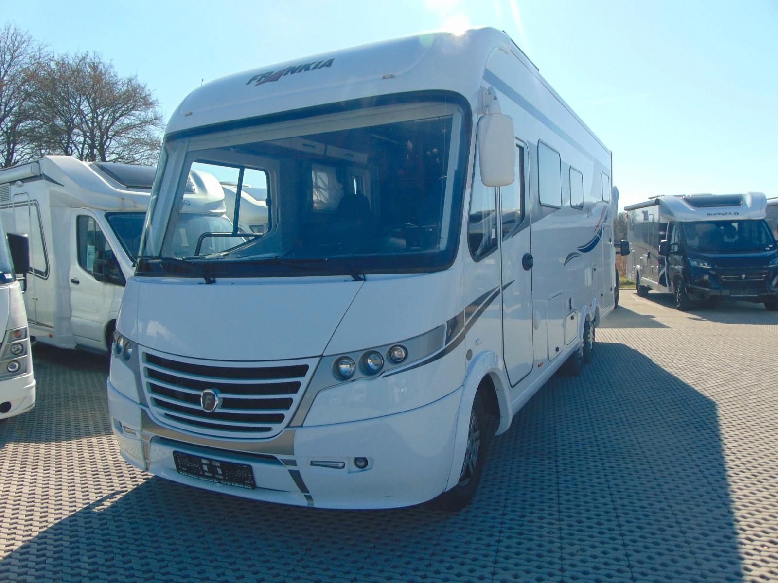 Frankia I 790 GDP *Hubstützen,660 Solar, 2xKlima