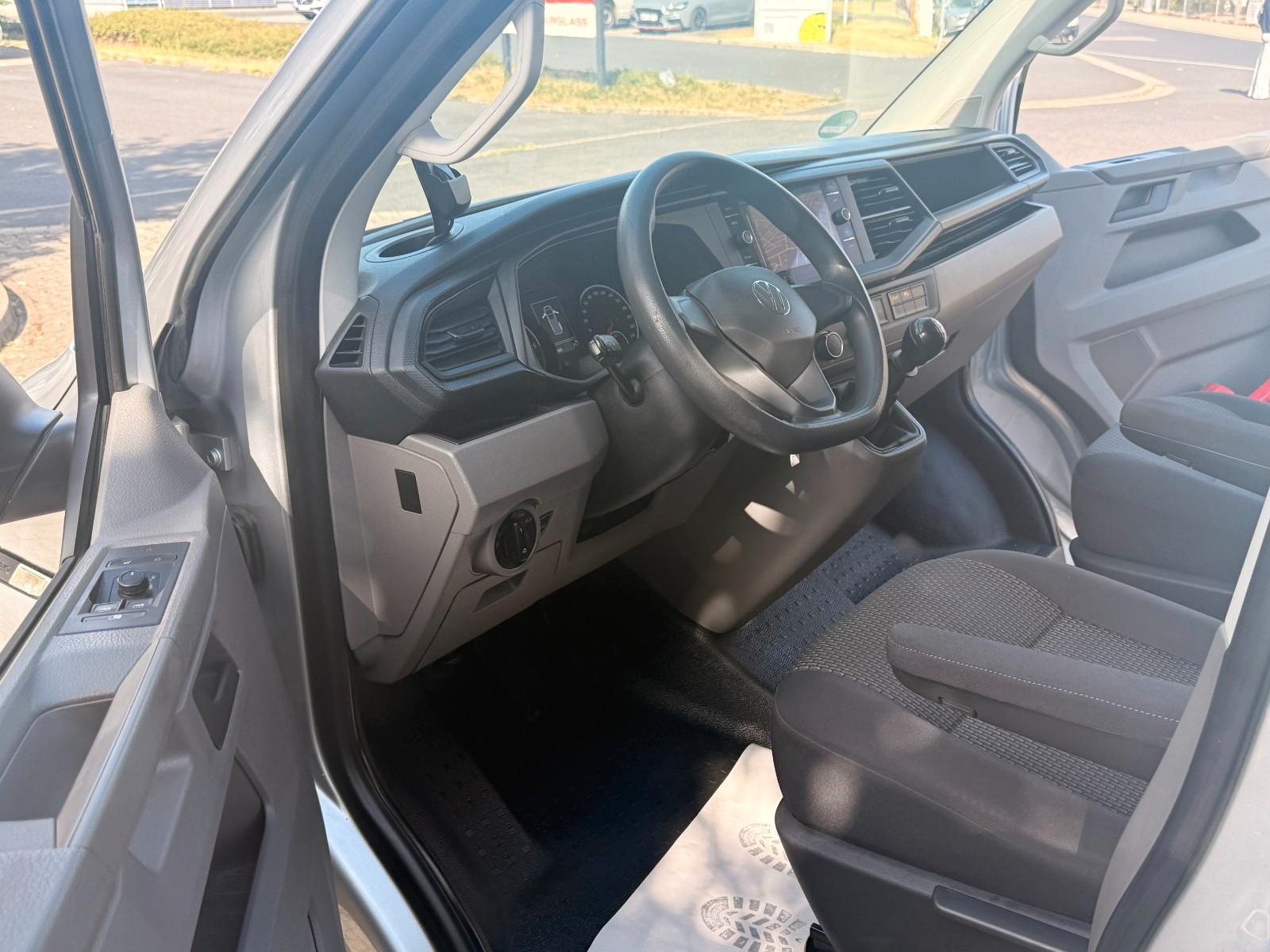 Volkswagen T6.1 2.0 TDI Transporter Kasten FWD*GR.NAVI*PDC*