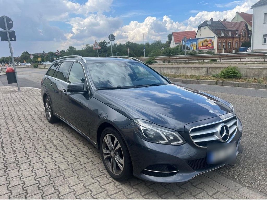 Image of Mercedes-Benz CE 220