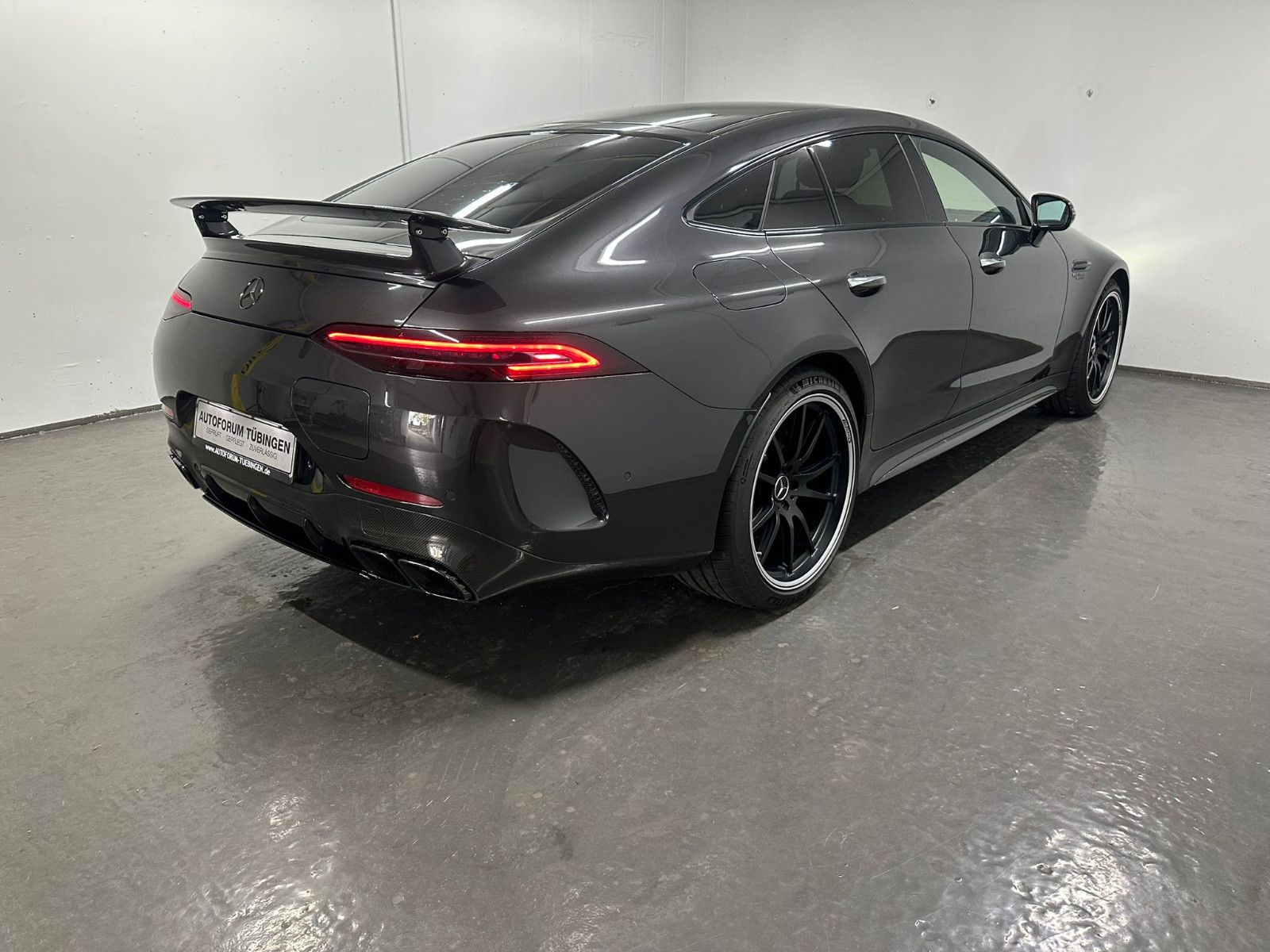 Fahrzeugabbildung Mercedes-Benz GT 63  S E Performance *SHD*CARBON HECKS*HEADUP*