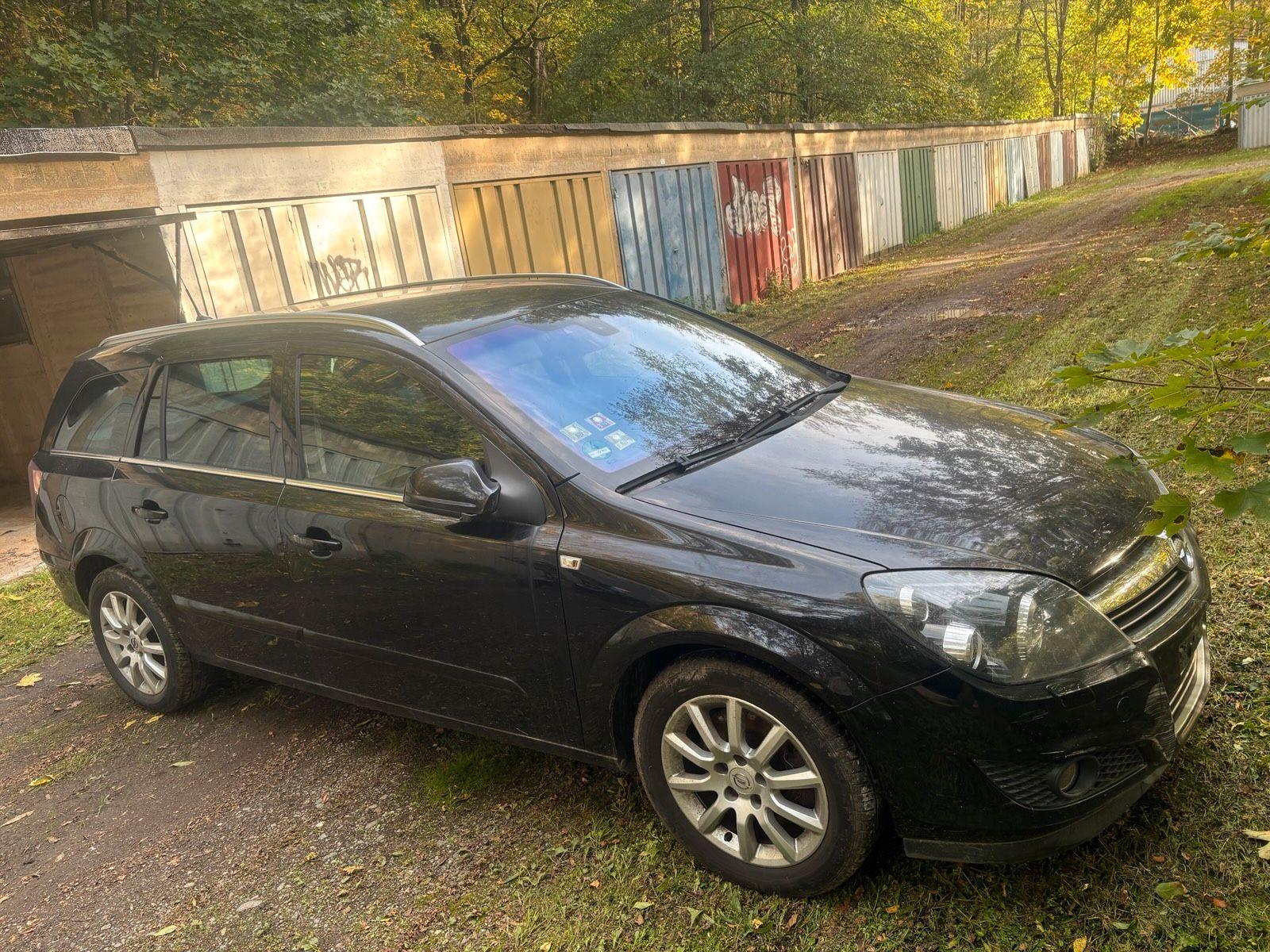 Opel Astra, 2010