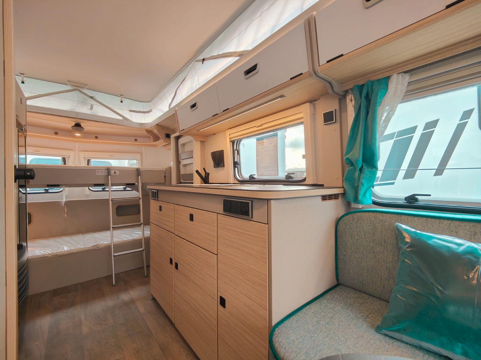 Fahrzeugabbildung HYMER / ERIBA / HYMERCAR Touring 560 Urban - SUMMER-SALE -