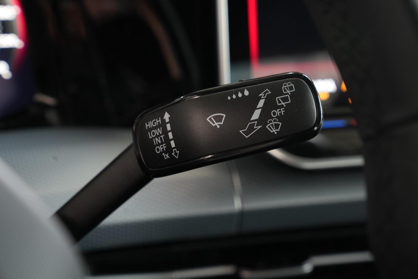 Volkswagen Golf VIII 1.5 eTSI 110 kW Goal, миниатюра 30