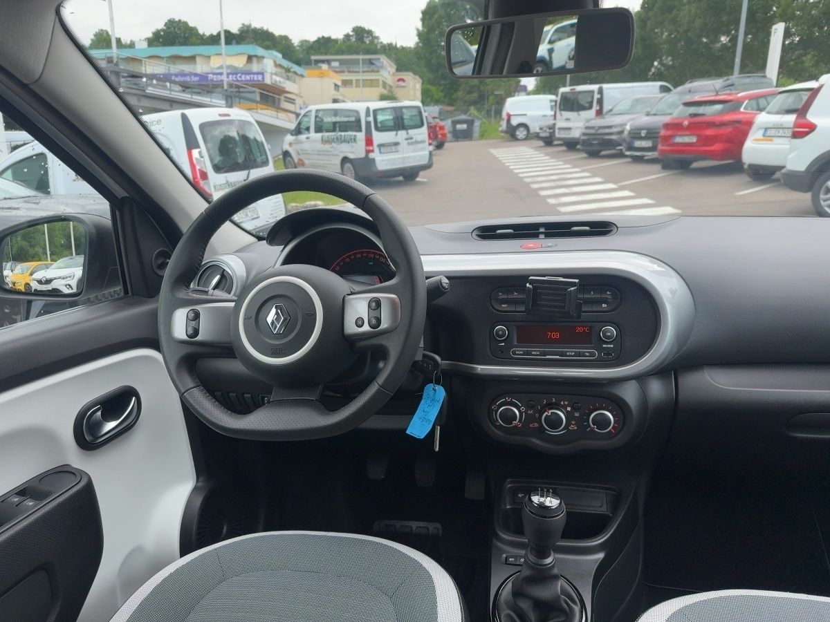 Fahrzeugabbildung Renault Twingo ZEN SCe 65 Start & Stop **Mai 2022**