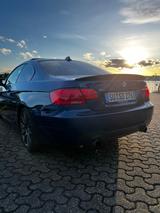 BMW 335i Coupé M Paket Vollausstattung - BMW 335 mit Benzin-Antrieb: Blau