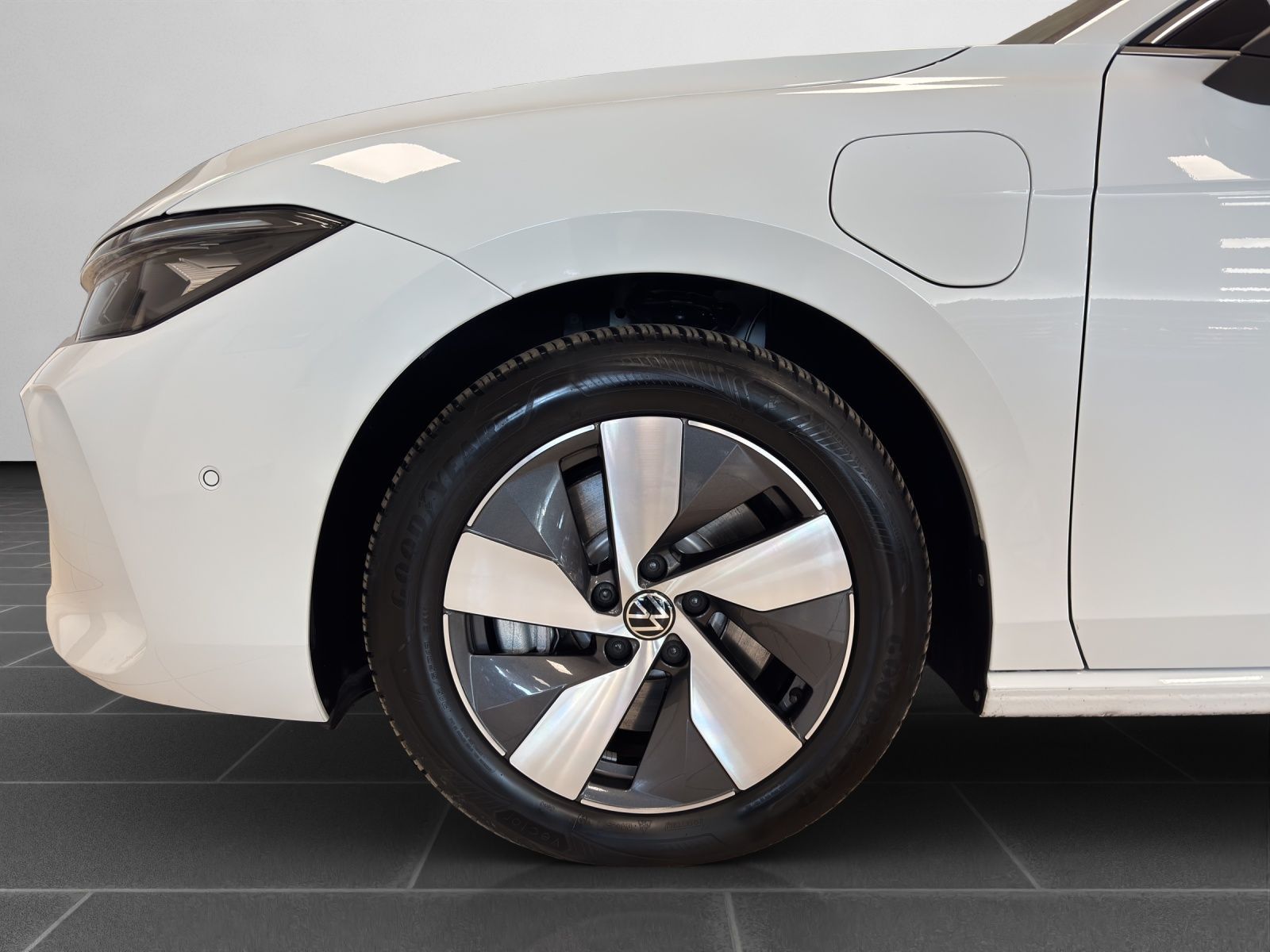 Volkswagen Passat Variant - Bild 9
