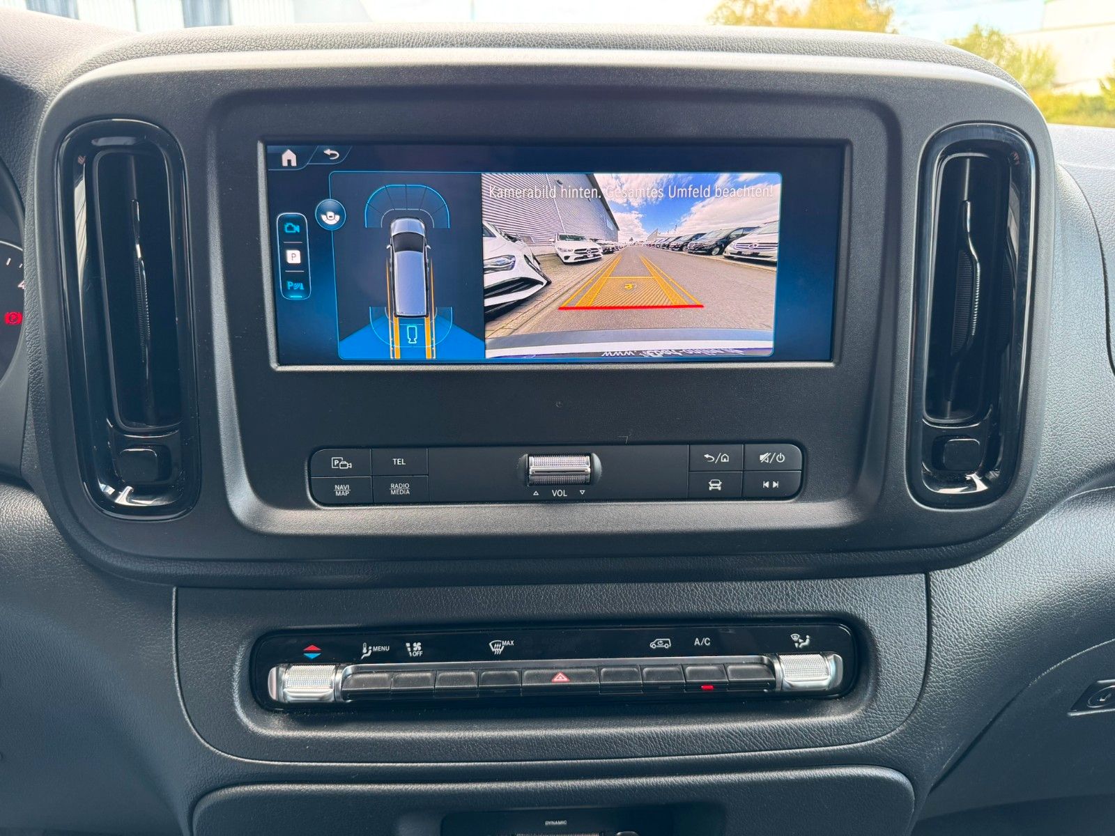Fahrzeugabbildung Mercedes-Benz Vito 116 CDI 9G Klima Kamera SHZ