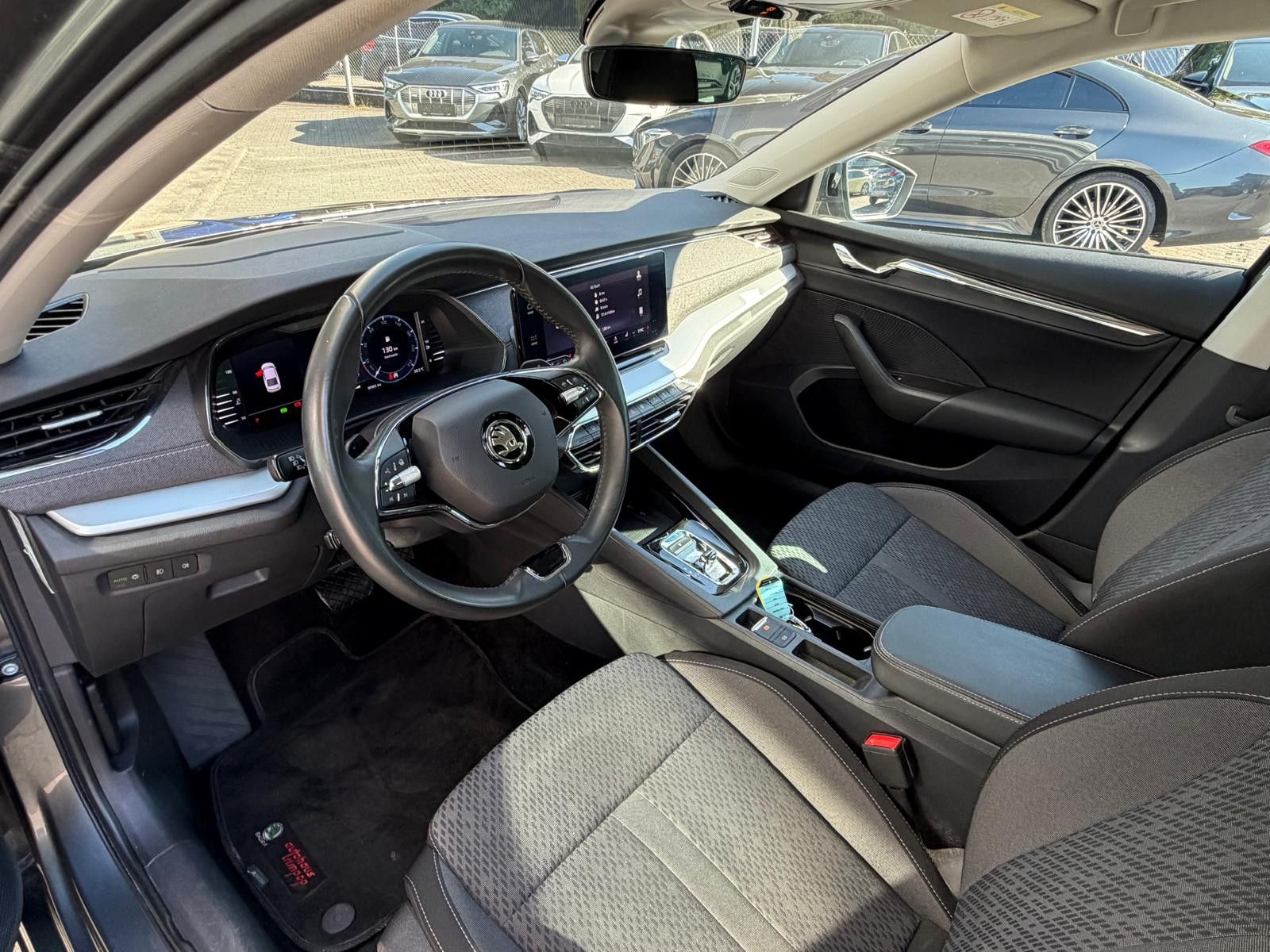 Fahrzeugabbildung SKODA Octavia 2.0TDI Style >VIRTU+HEAD+LED+SHZ+ACC+18"