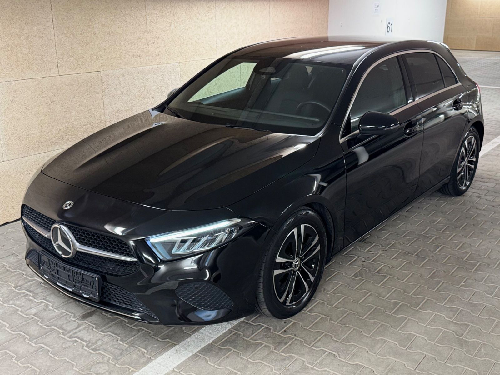 Mercedes-Benz A 180 d PROG WIDESCREEN LED KAM MBUX MOPF 25