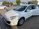 Renault Mégane Grandtour III 1.6  1. Hand... - Renault Megane aus 2011: Grandtour