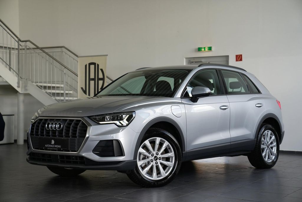 Image of Audi Q3