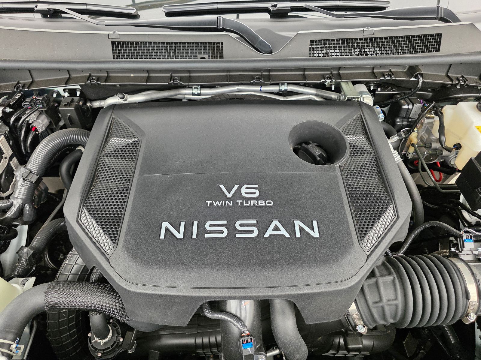 Fahrzeugabbildung Nissan Armada PLATINUM RESERVE T1: 85.000 EURO Stock!